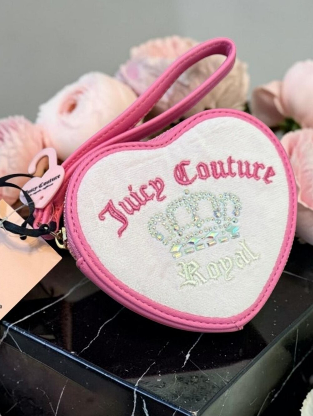 Juicy Couture Kingdom Heart Zip Wristlet Wallet Coin Purse